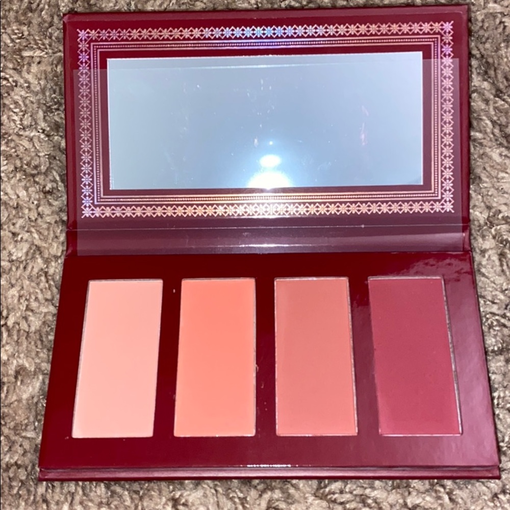 ACE Beautē Blush palette *BrandNew*